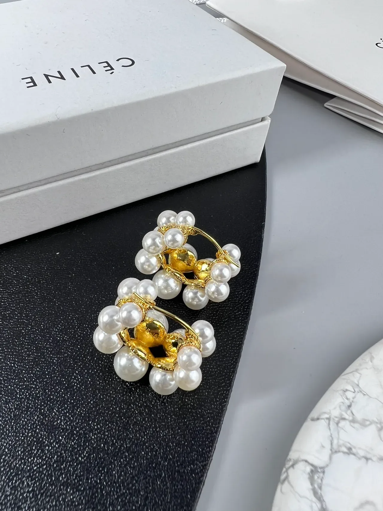 Céline White Silver Pearl Cluster Metal Jewelry 7