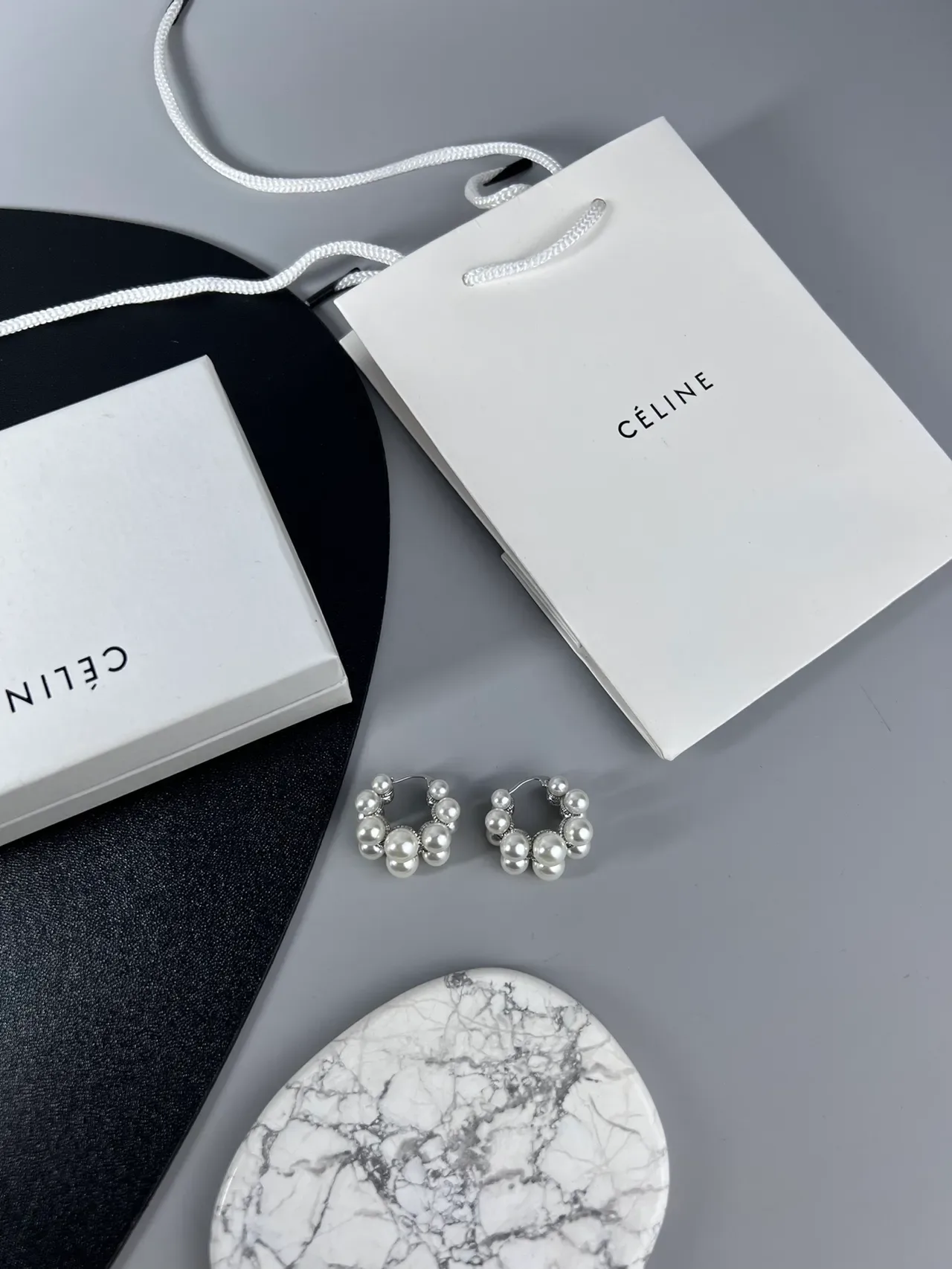 Céline White Silver Pearl Cluster Metal Jewelry 9