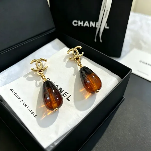 Chanel Bijoux Fantaisie Amber Teardrop Drop Earrings 7