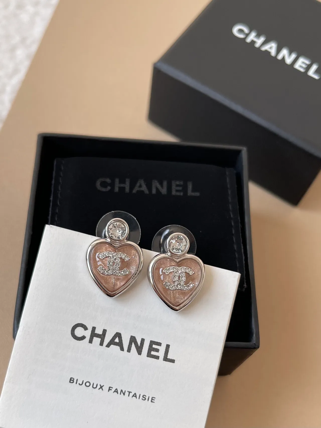 Chanel Bijoux Fantaisie Heart-Shaped Crystal CC Enamel Stud Earrings 8