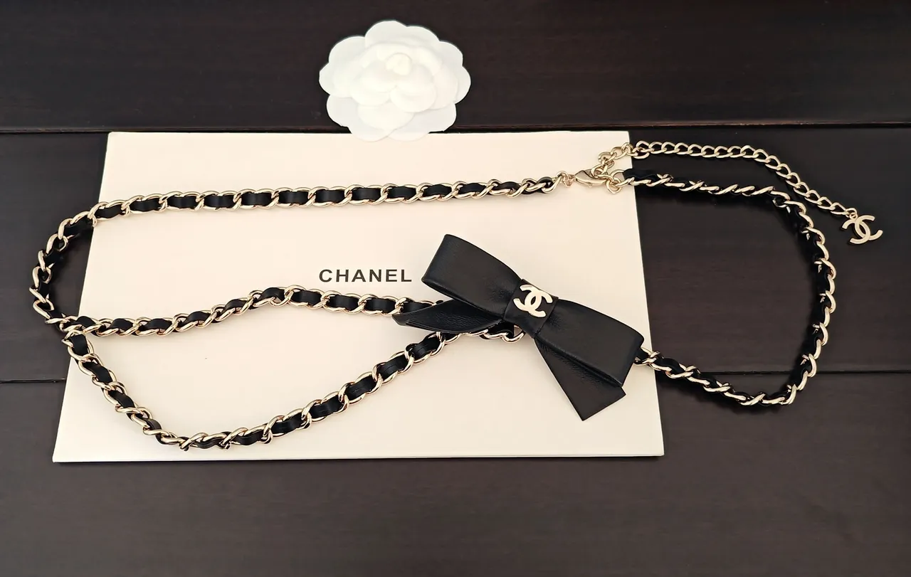 Chanel Bow Belt Black Leather and Gold-Tone Chain Fashion Belt Bag 5