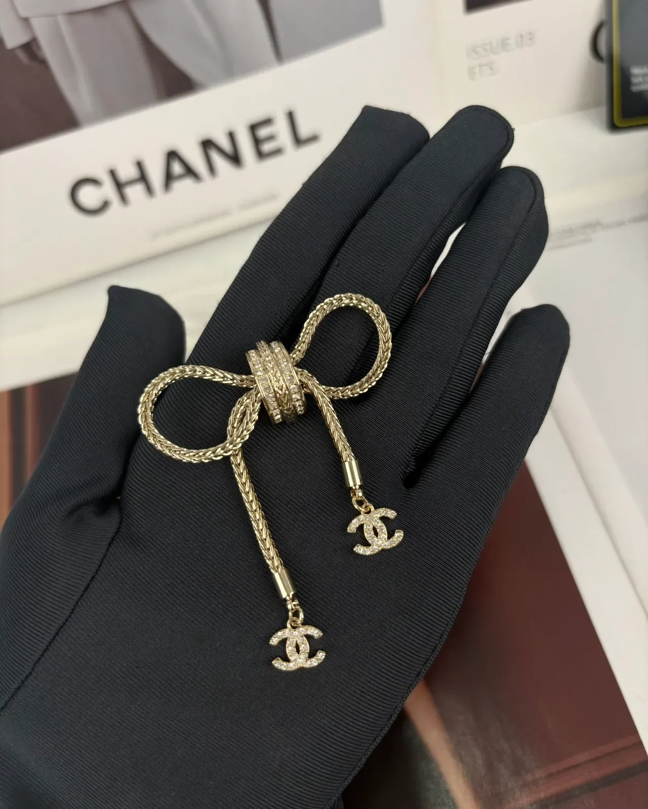 Chanel Broche Lazo Dourado Prateado Cordoa Trançada Textura Broche 2