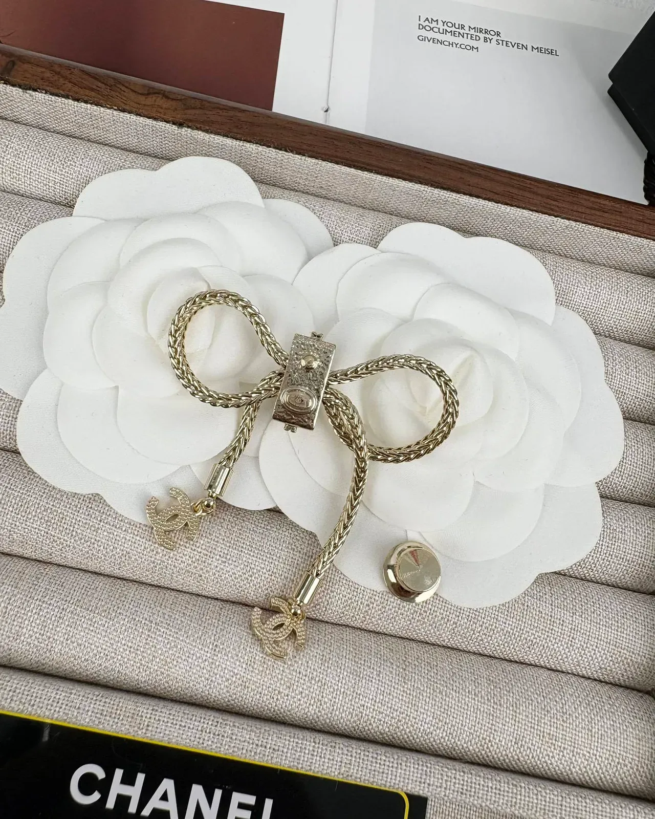 Chanel Broche Lazo Dourado Prateado Cordoa Trançada Textura Broche 5