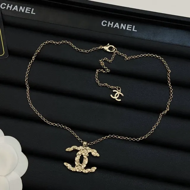 Chanel Camellia CC Pendentif Colliers Floral Doré 3