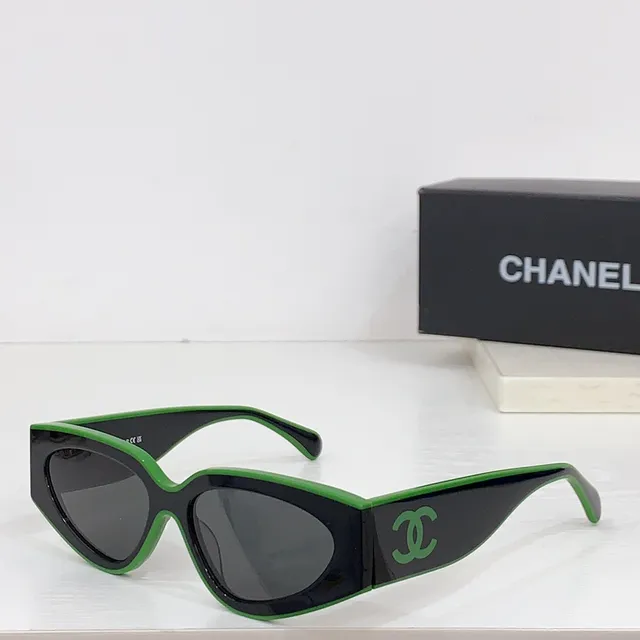 Chanel نظارات شمسية كات آي ثنائية اللونين أزرق بحري وبرتقالي 6