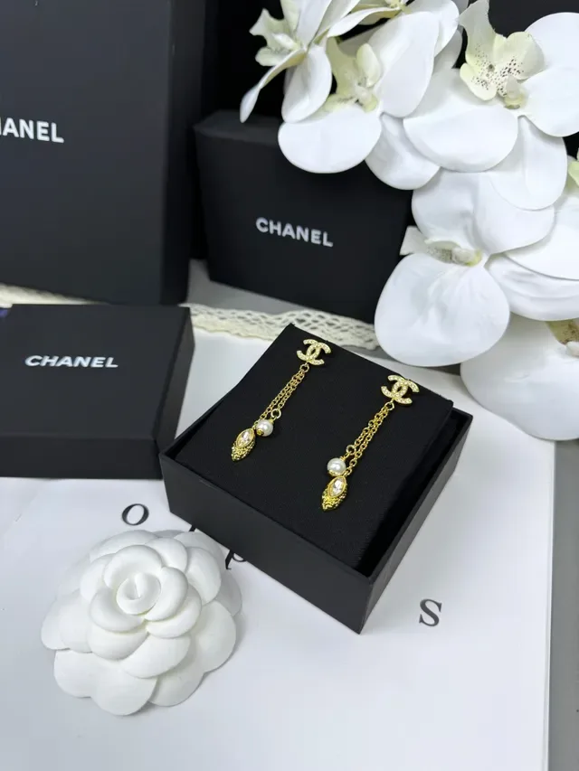 Chanel CC Logo Gold-Tone Pearl and Crystal Drop Earrings 3