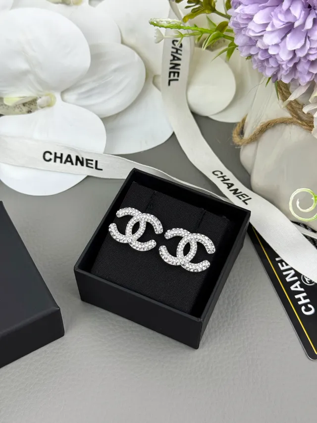Chanel CC Logo पावे क्रिस्टल स्टड ईयररिंग्स 5