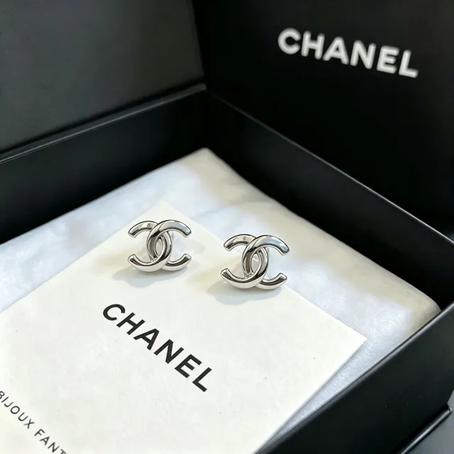 Chanel CC Logo Polished Silver-Tone Stud Earrings 7