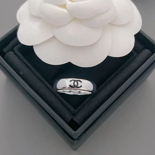 Chanel CC Ring Silver Black Polished Metal Enamel Interlocking Logo Ring 7