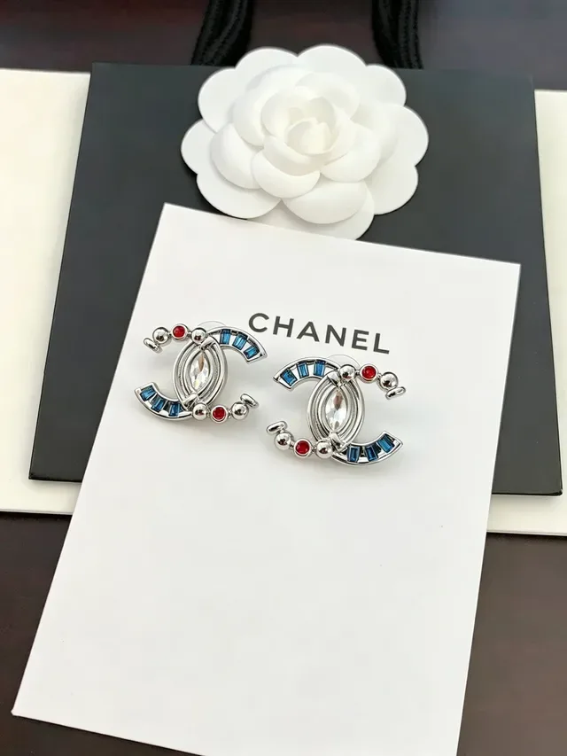 Chanel CC Silver Blue Interlocking Logo Marquise-Cut Central Crystal Earrings 4
