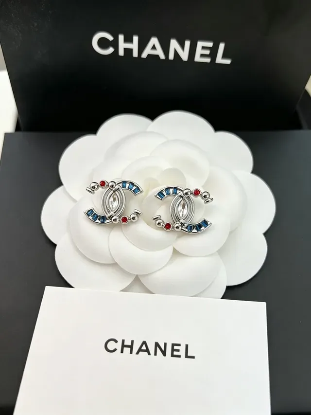 Chanel CC Silver Blue Interlocking Logo Marquise-Cut Central Crystal Earrings 9