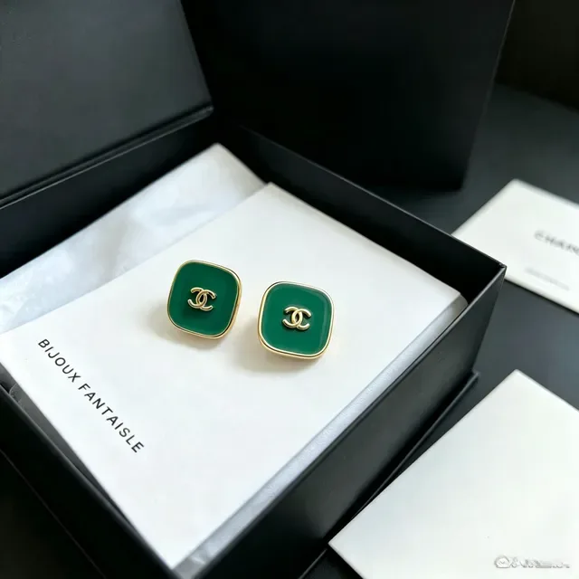 Chanel CC Square Green Enamel Gold-Tone Stud Earrings 9