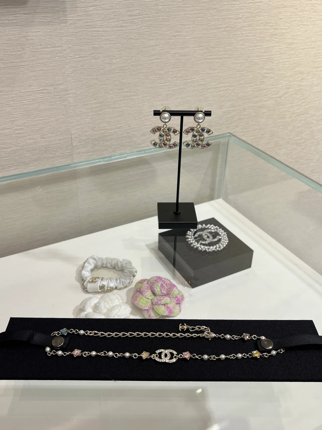 Chanel CC Star Pearl and Enamel Charm Necklace 4
