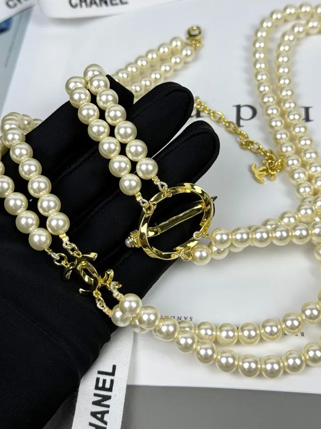 Chanel Classic Pearl Necklace White Gold Double-Strand Necklace 3