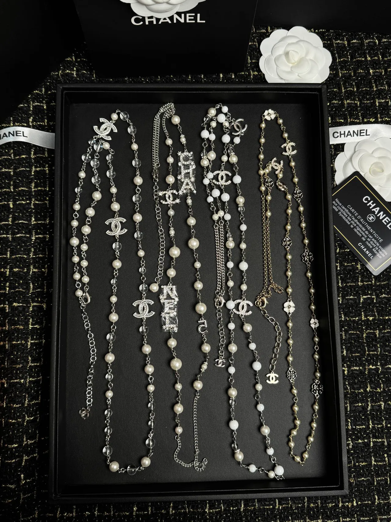 Chanel Classic Pearl Strand White Black Alternating Beads Necklace 2