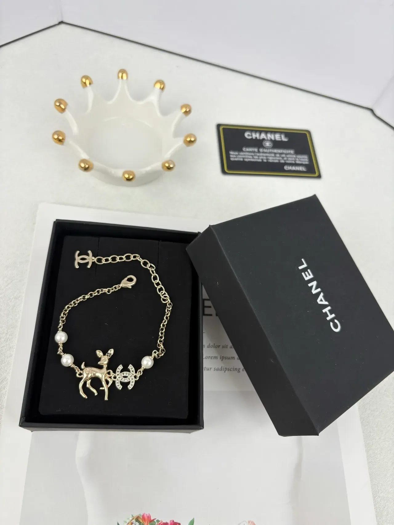 Bracelet Chanel Charm Cerf Chaîne Or Blanc Perles 4