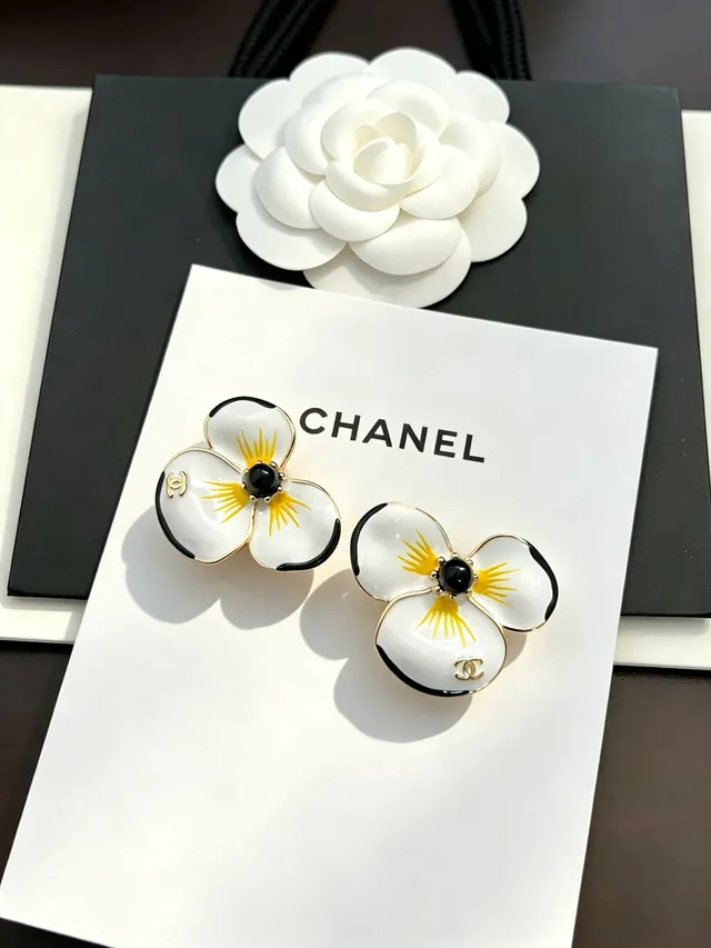 Chanel Floral Enamel Three-Petal Stud Earrings 2