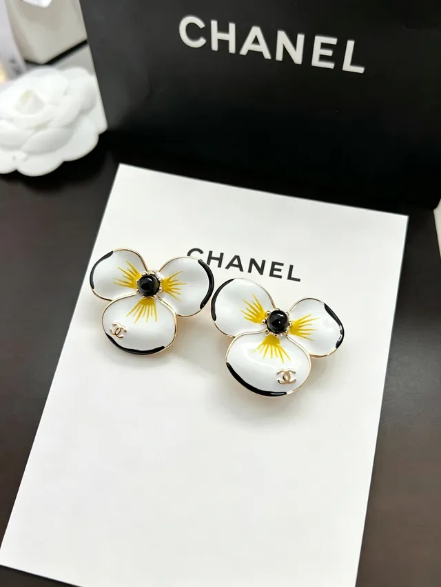 Chanel Floral Enamel Three-Petal Stud Earrings 10