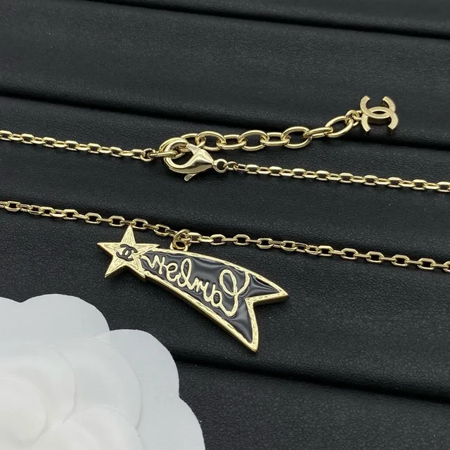 Chanel Chaîne Dorée Noire Chaîne Émaillée Ruban Pendentif Collier 2