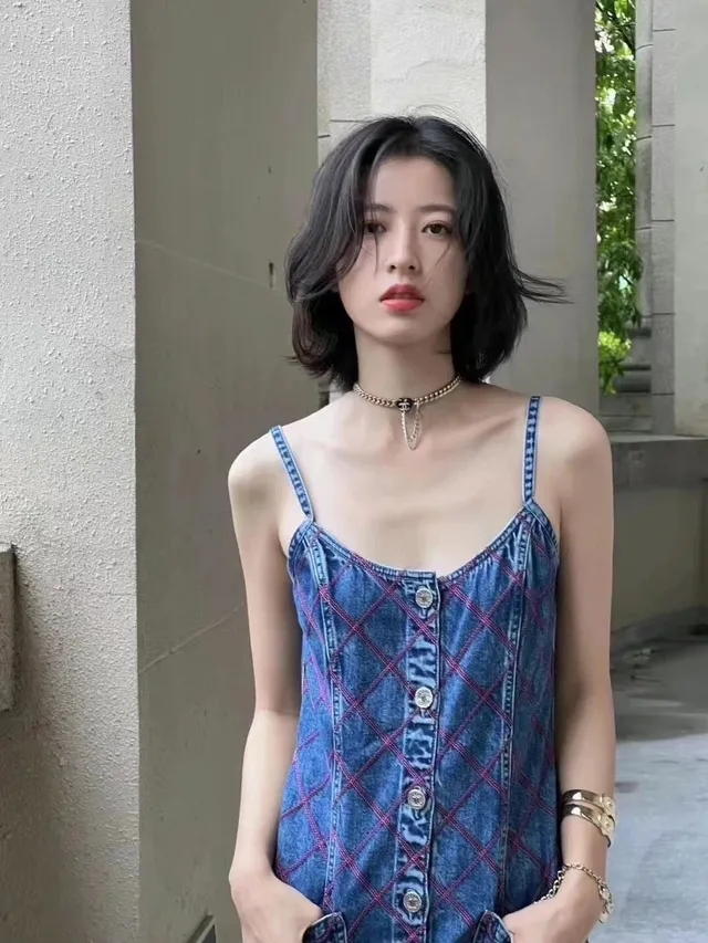 Chanel स्वर्ण काला कर्ब चेन मिनाकारी हार्ट पेंडेंट नेकलेस 8