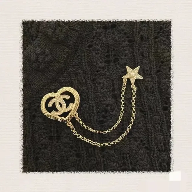 Chanel دبوس قلب CC كريستال وسلسلة لؤلؤ نجم 2