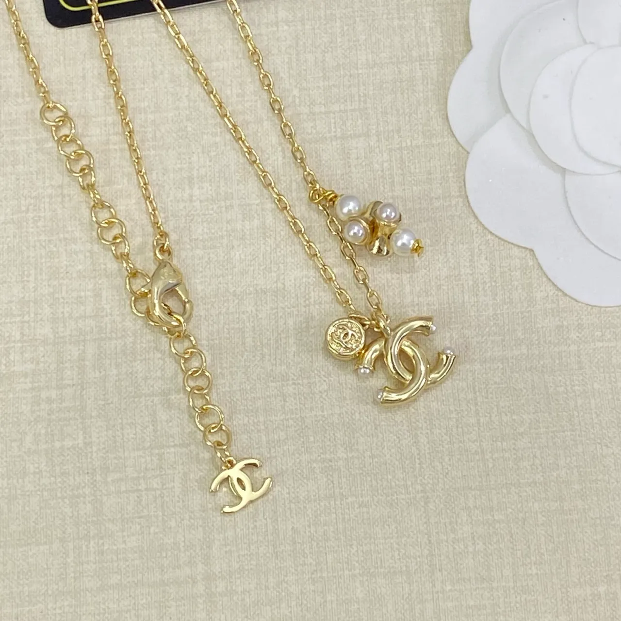 Chanel Perle et CC Logo Chaîne Or Blanche Perles Cultivées Collier 4