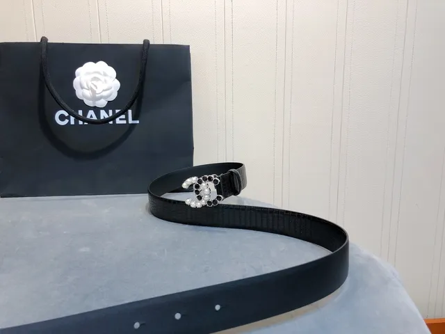 Chanel Pearl and Crystal CC Buckle Belt Black White Crocodile-Embossed Leather Belt 6