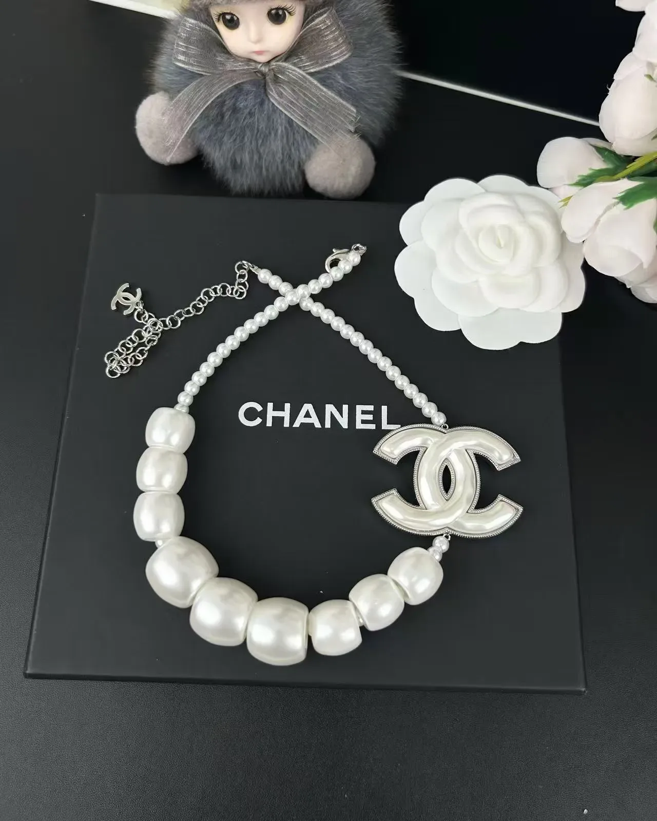 Chanel Pearl Beaded CC Logo Pendant Necklace 3
