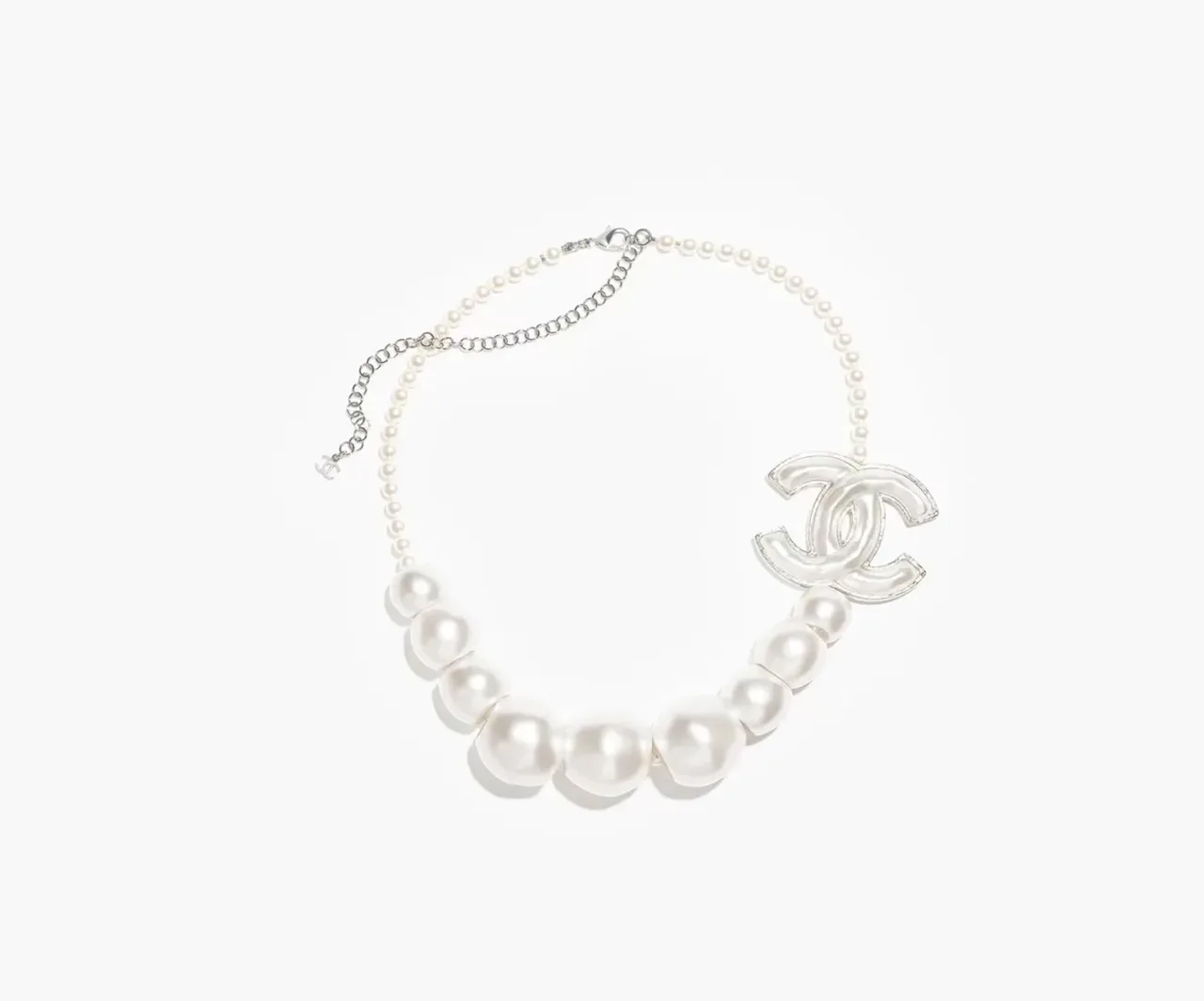 Chanel Pearl Beaded CC Logo Pendant Necklace 5