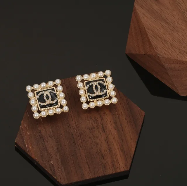 Chanel Pearl-Bordered CC Logo Square Stud Earrings 8