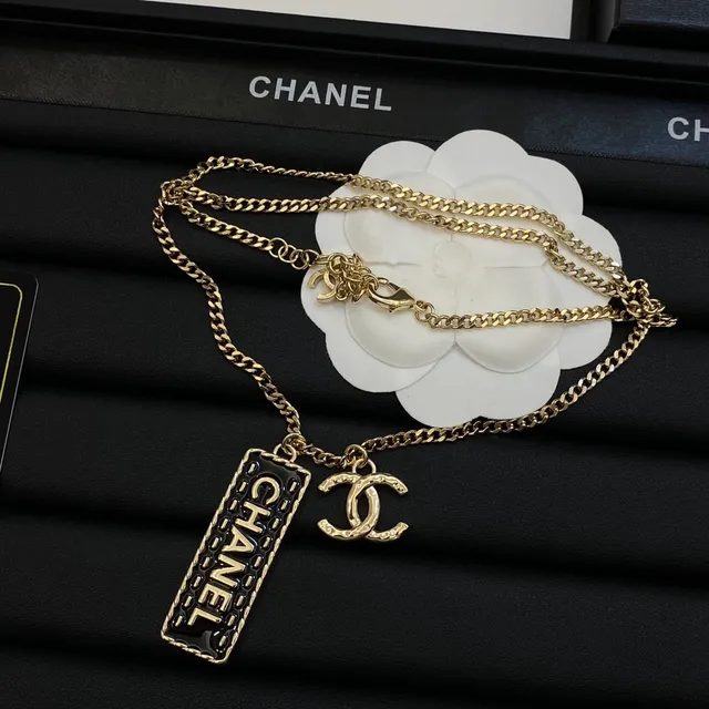 Chanel Rectangular Logo Pendant Black Gold Curb Chain Enamel Necklace 3