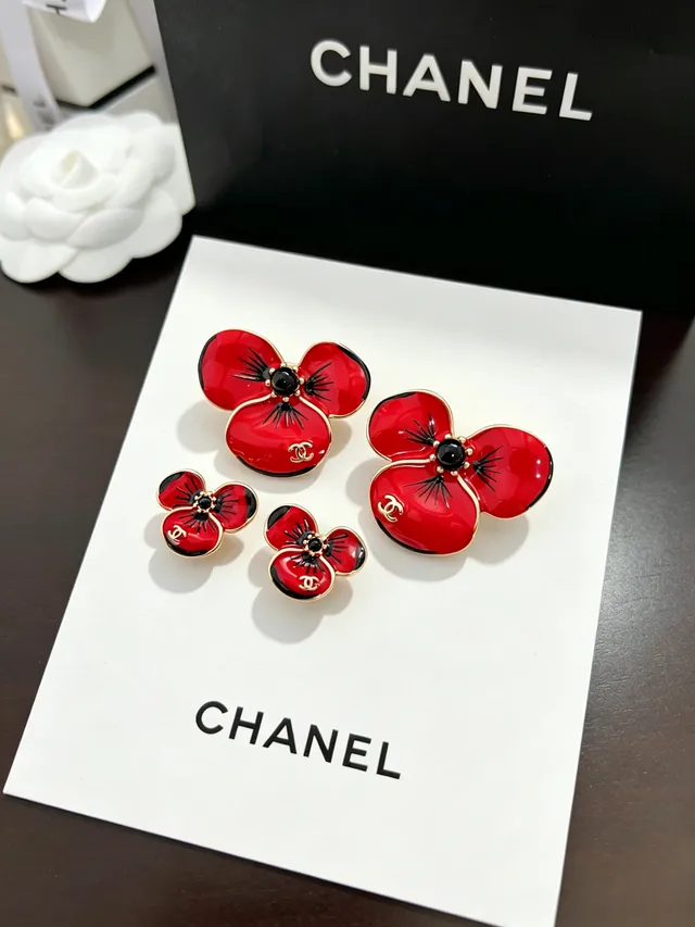 Chanel Red Black Floral Stud Enamel Earrings 4