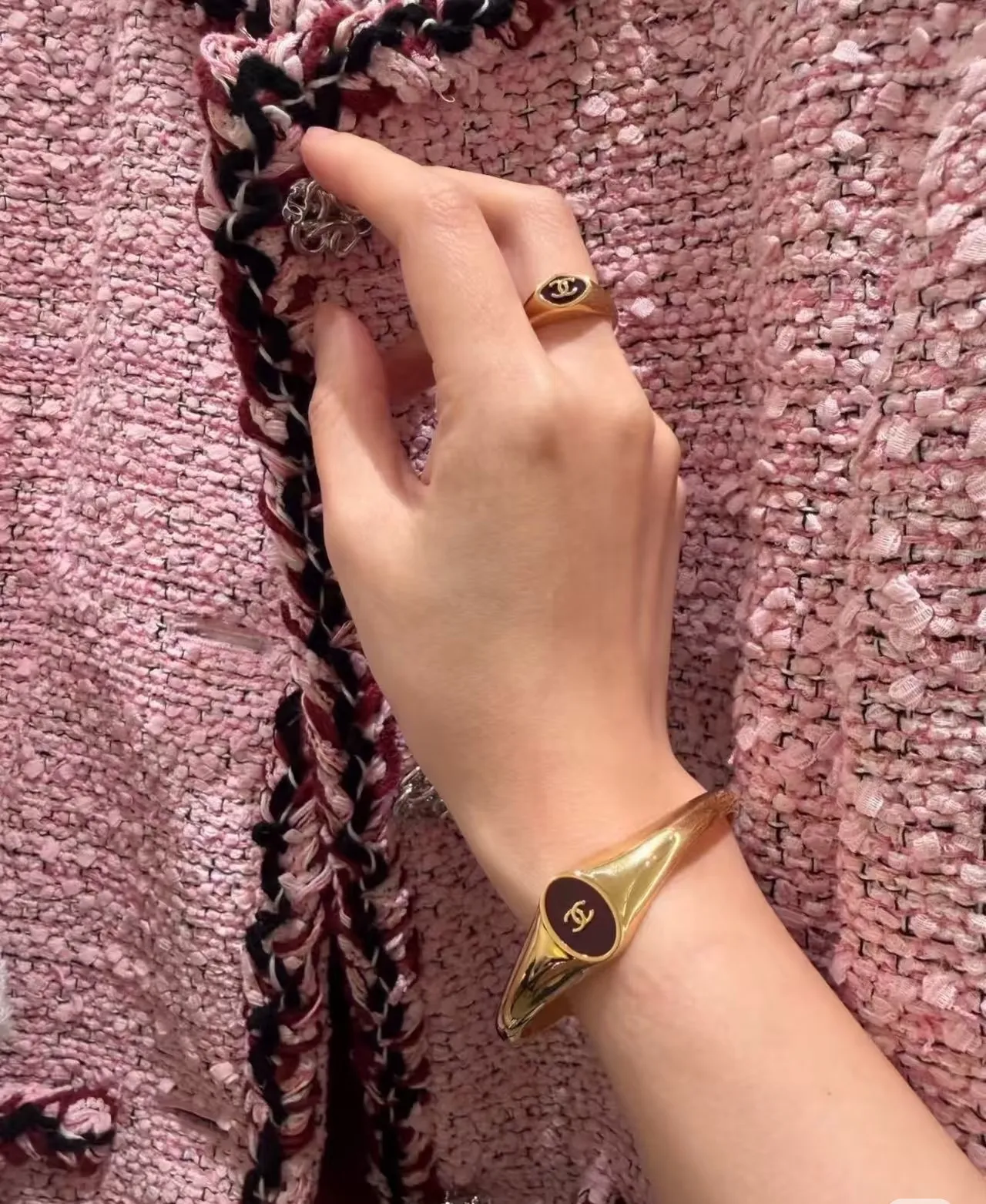 Chanel Bague Signet Or Noir Émail Incrustation Bague 7