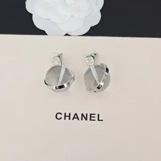 Chanel 球形透明树脂银调金属耳钉