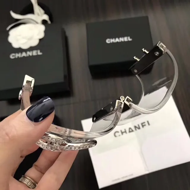 Chanel Transparent Silver Crystal-Pavé Interlocking CC Logo Handbag 8