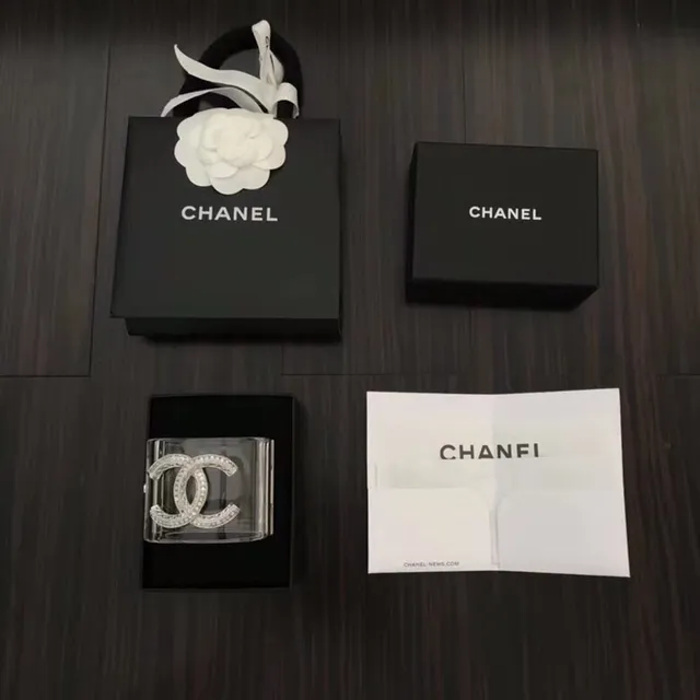 Chanel Transparent Silver Crystal-Pavé Interlocking CC Logo Handbag 9