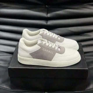Chanel 双色白灰生活方式运动鞋