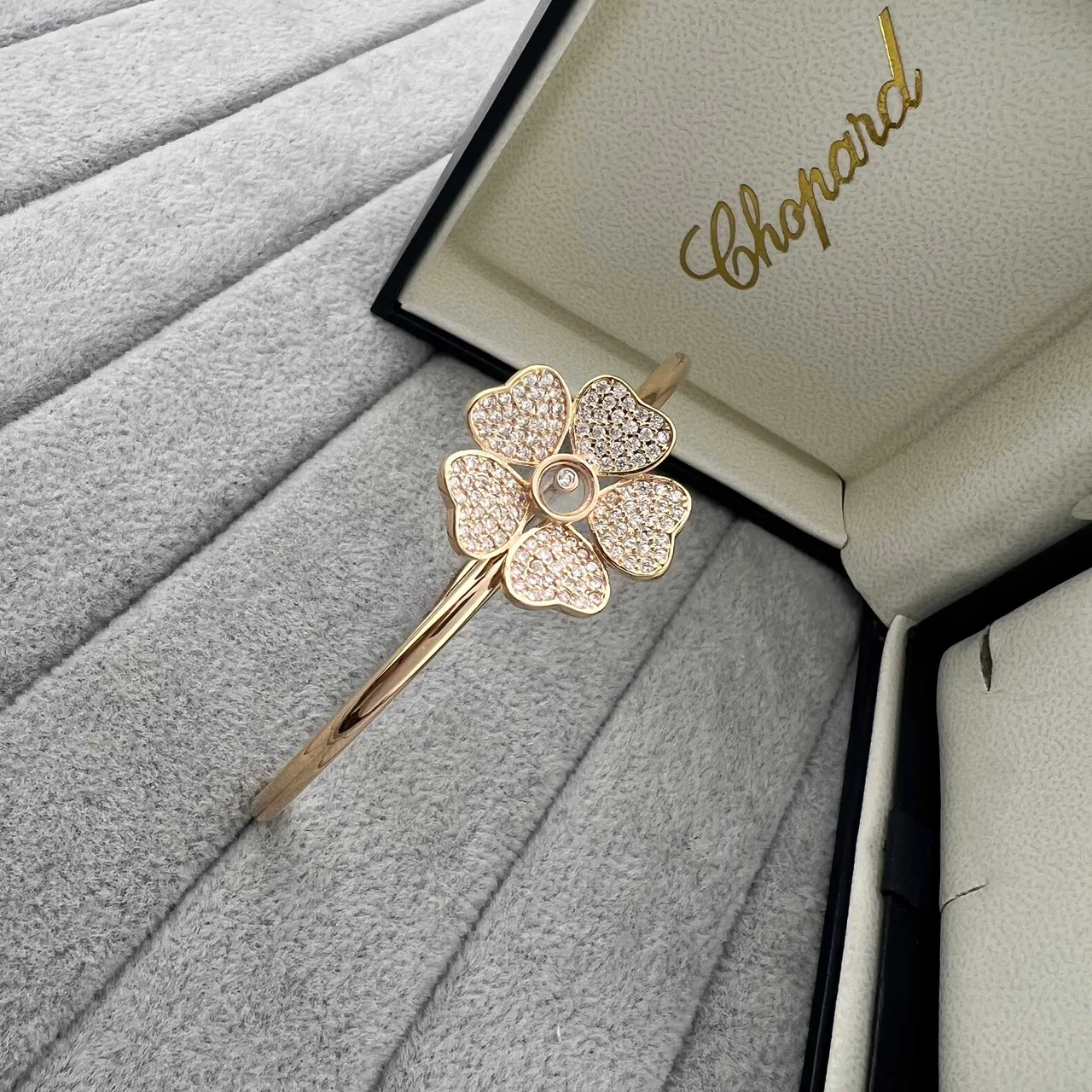 Chopard Happy Diamonds Fleur Pavé Diamant Bracelets 2