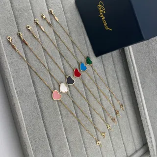 Chopard Coeurs Heureux Bracelets avec Pendentif Cœur Emaillé