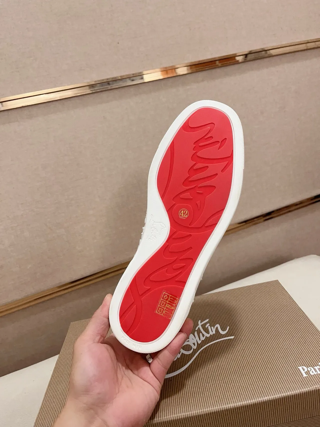Christian Louboutin Marron Blanc Doigt à picots Daim et Maille Supérieure Sneakers Lifestyle 9