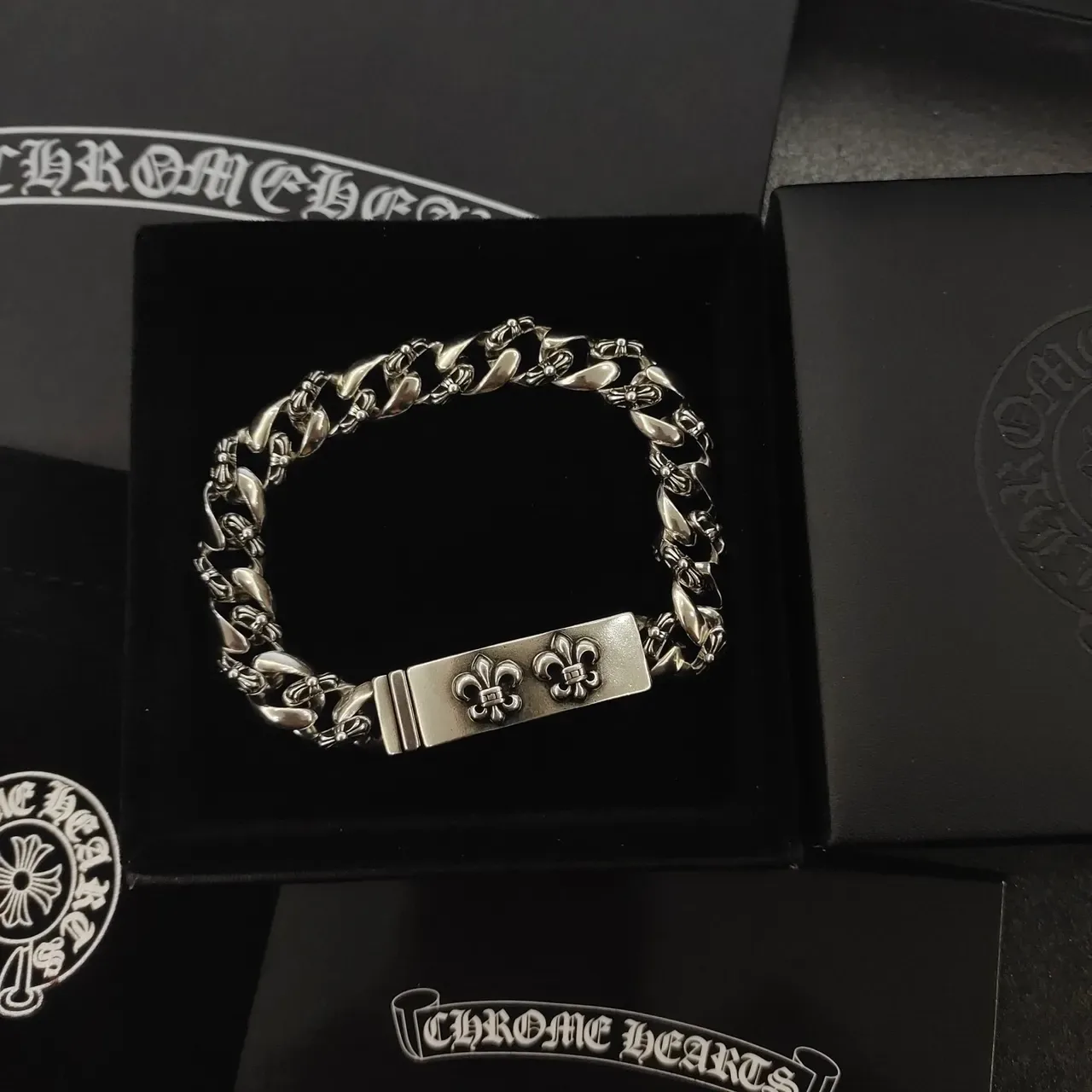Chrome Hearts Curb Chain Fleur-de-Lis Plaque Bracelet 4