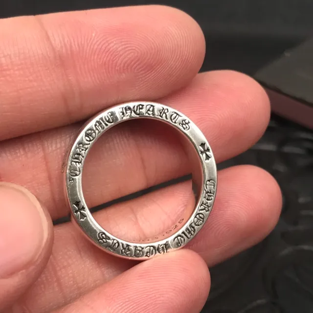 Chrome Hearts Dagger Floral Ring argentée gravée motif détail bague 3