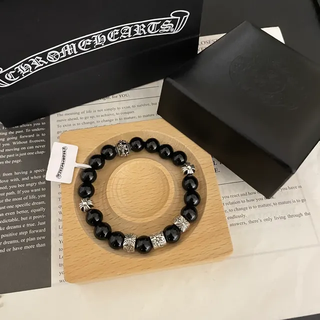 Chrome Hearts फ्लोरल क्रॉस मोती कलाई का हार 8