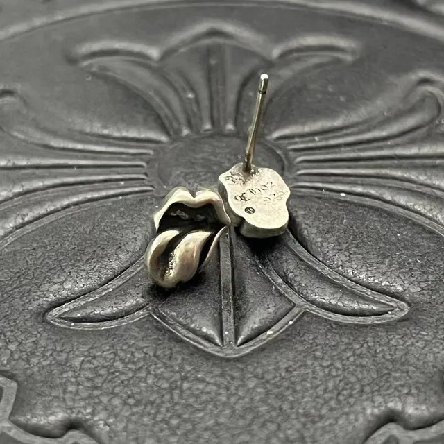 Chrome Hearts Rose Stud Boucles d'oreilles Argent Noir Motif Floral Oxydé 3