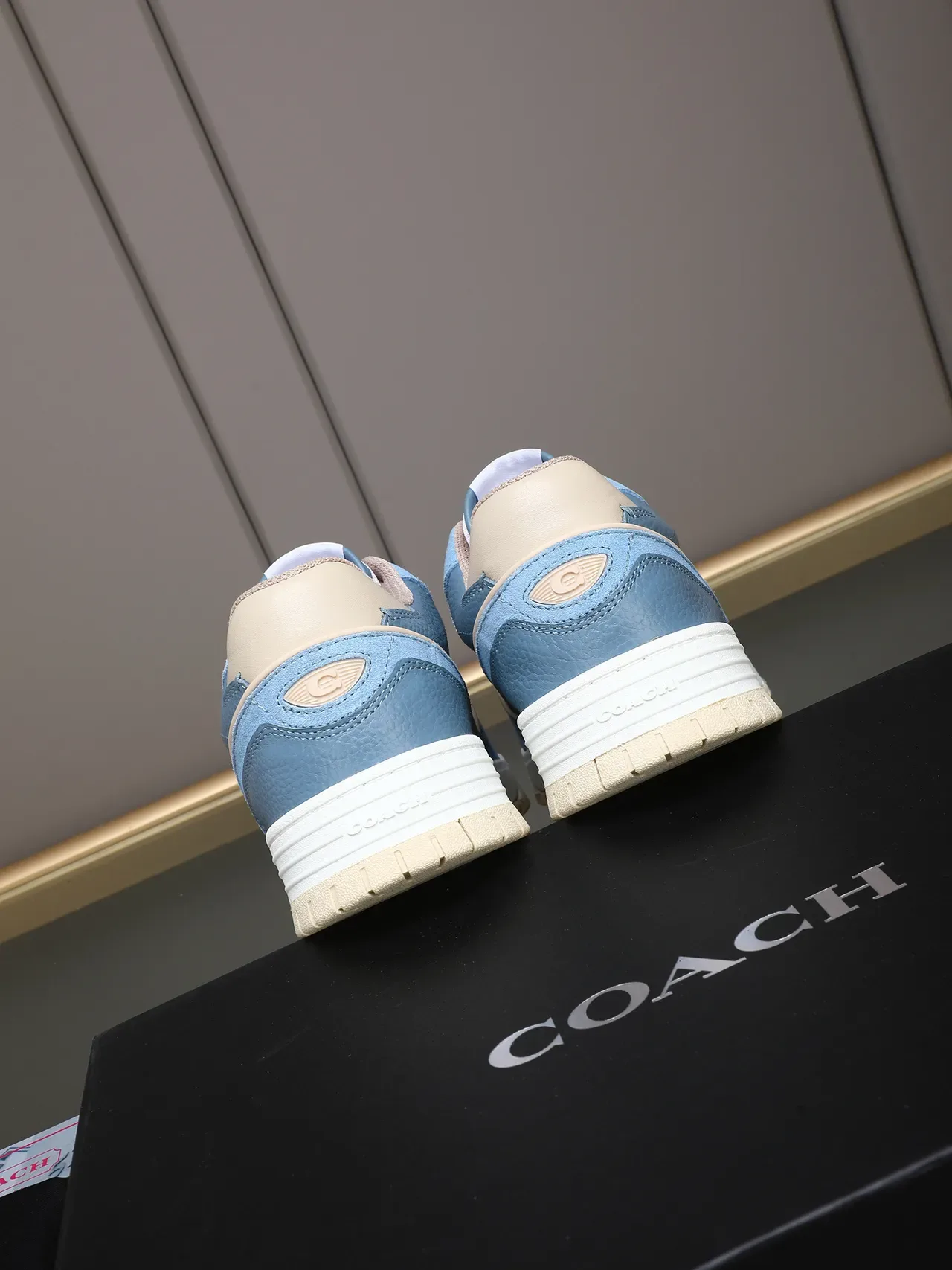 Coach Blue Beige Pebbled Leather Upper Embossed C Logo Sneakers 3