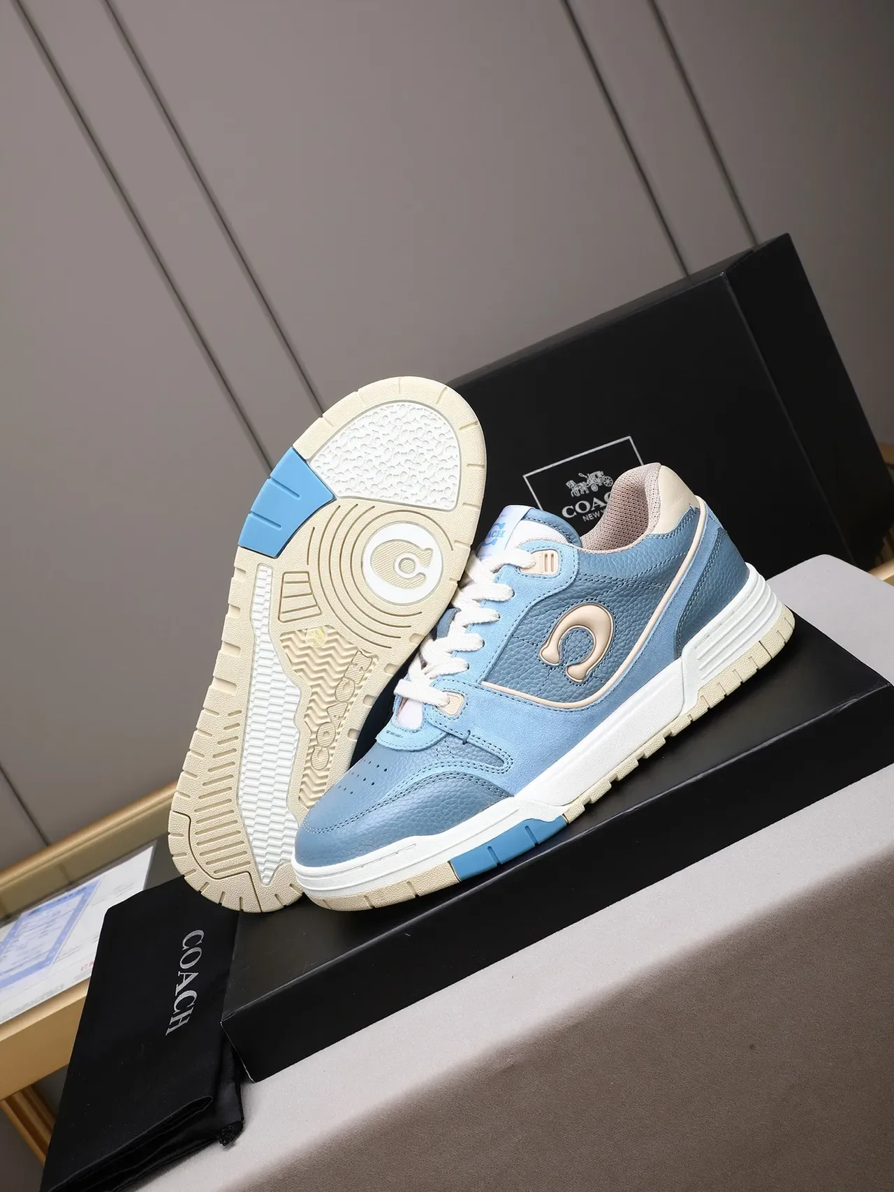 Coach Blue Beige Pebbled Leather Upper Embossed C Logo Sneakers 4