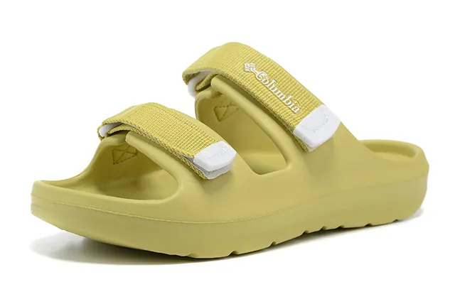 Columbia Duas tiras ajustáveis com fivela Pantufas pretas 15