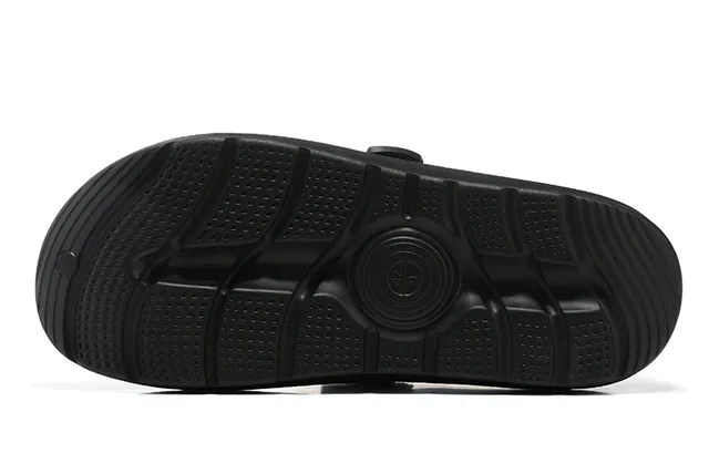 Columbia Duas tiras ajustáveis com fivela Pantufas pretas 20