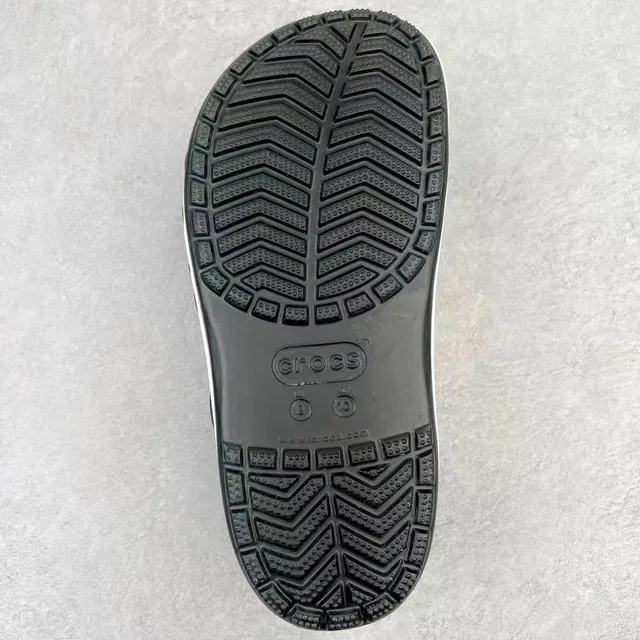 Crocs Echo Clog Black and White Logo Clog 9
