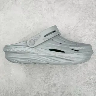 Crocs Echo Clog Light Gray Molded Foam Clog